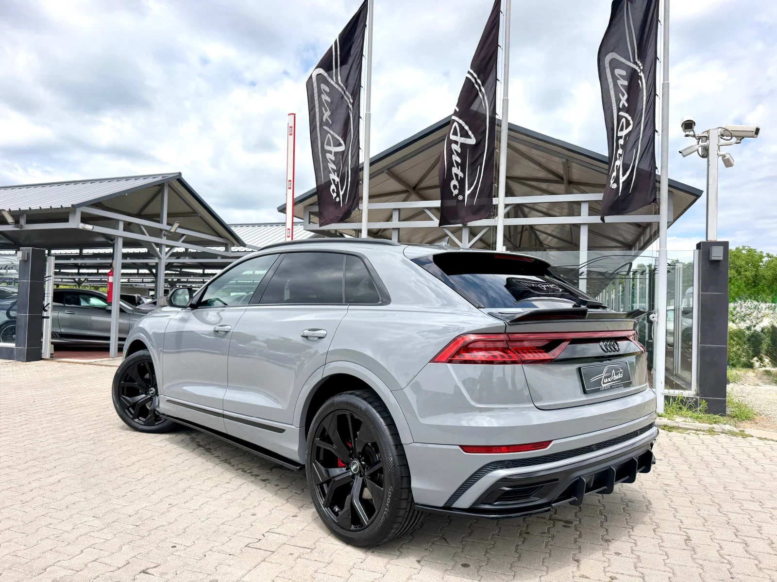Audi Q8 50TDI#S-LINE#PANORAMA#MATRIX#DISTR#AIRMAT, снимка 5 - Автомобили и джипове - 54936593