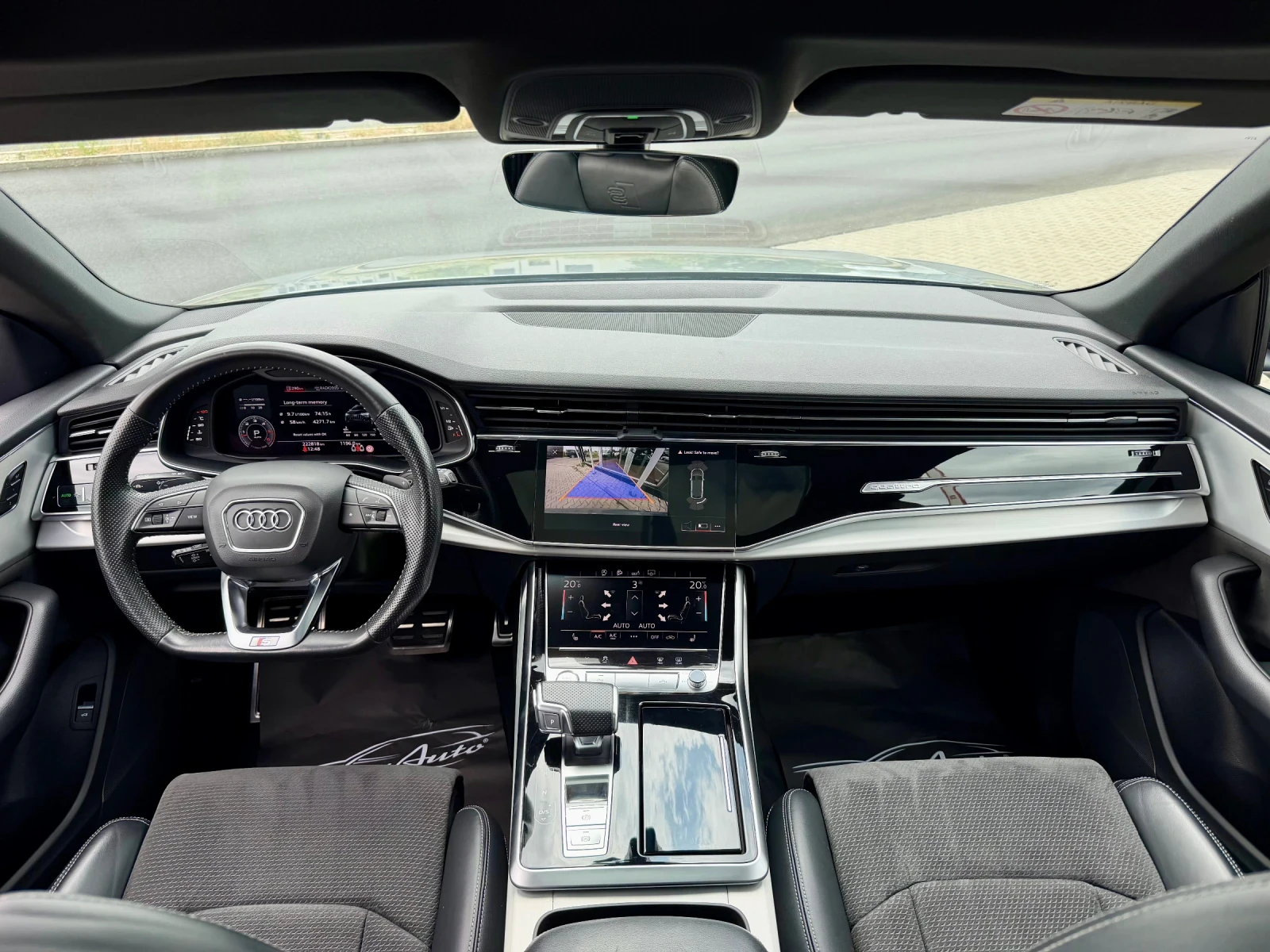 Audi Q8 50TDI#S-LINE#PANORAMA#MATRIX#DISTR#AIRMAT, снимка 13 - Автомобили и джипове - 54936593
