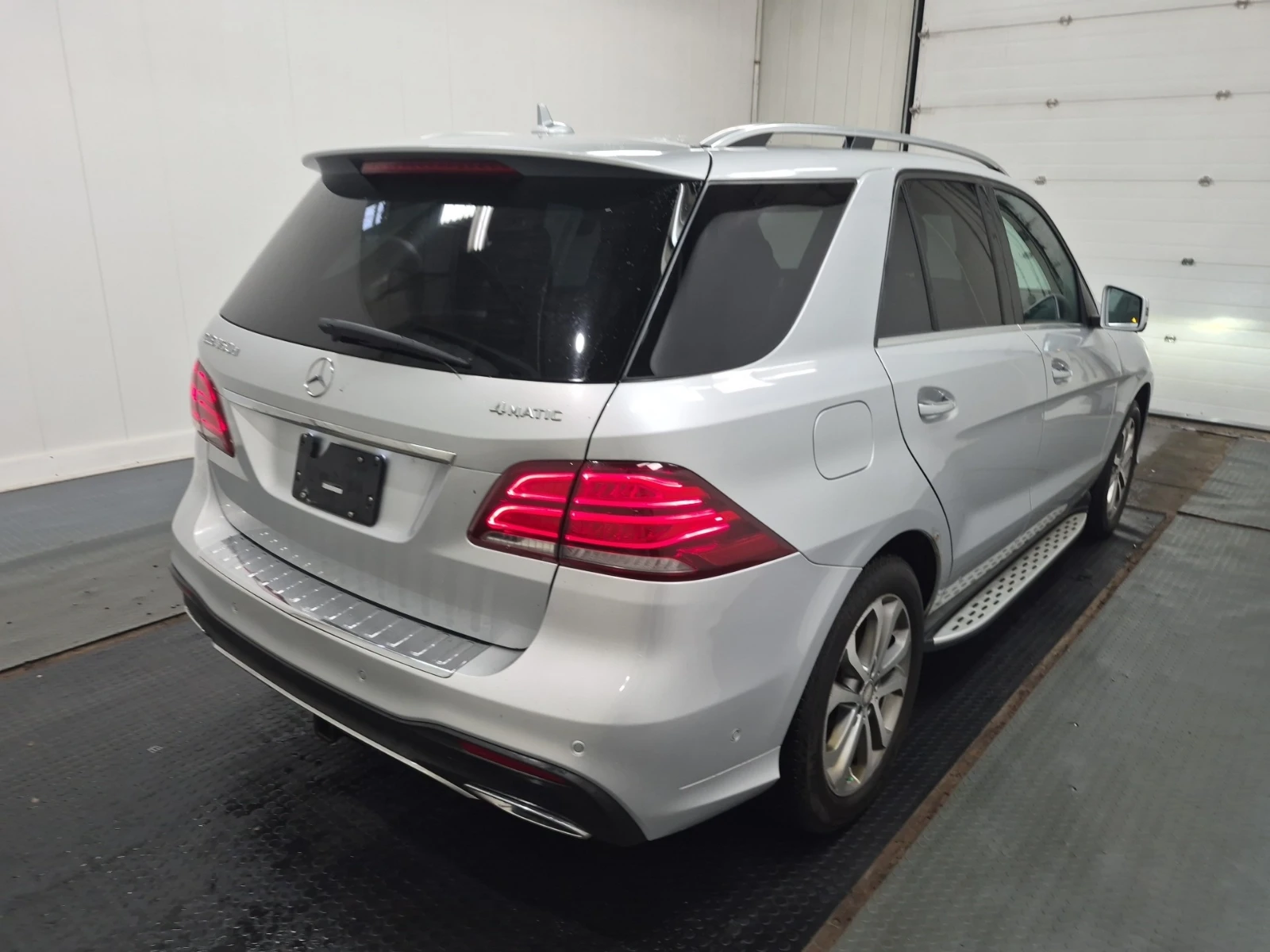 Mercedes-Benz GLE 350, снимка 4 - Автомобили и джипове - 55015277