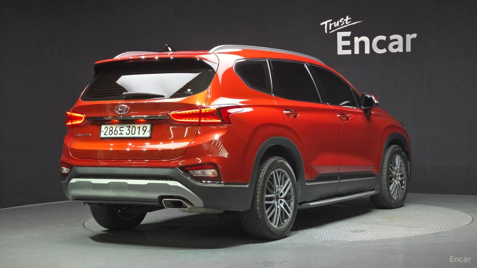 Hyundai Santa fe * ПАНО* KEYLESS* Camera* ПОДГРЕВ* , снимка 2 - Автомобили и джипове - 55584697