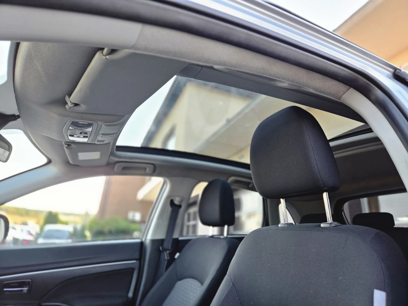 Mitsubishi ASX ГАЗ + ПАНОРАМА+ КСЕНОН+ ТОП, снимка 9 - Автомобили и джипове - 55742877