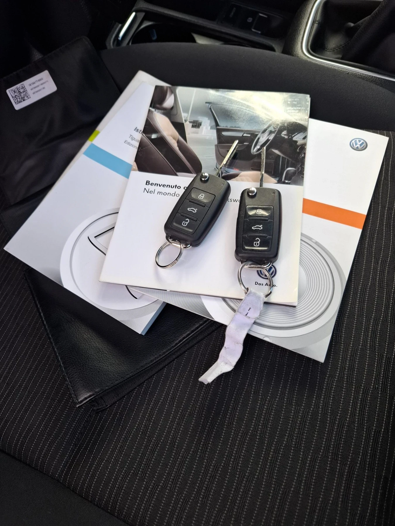 VW Tiguan 2.0TDI FACELIFT , снимка 14 - Автомобили и джипове - 55792419