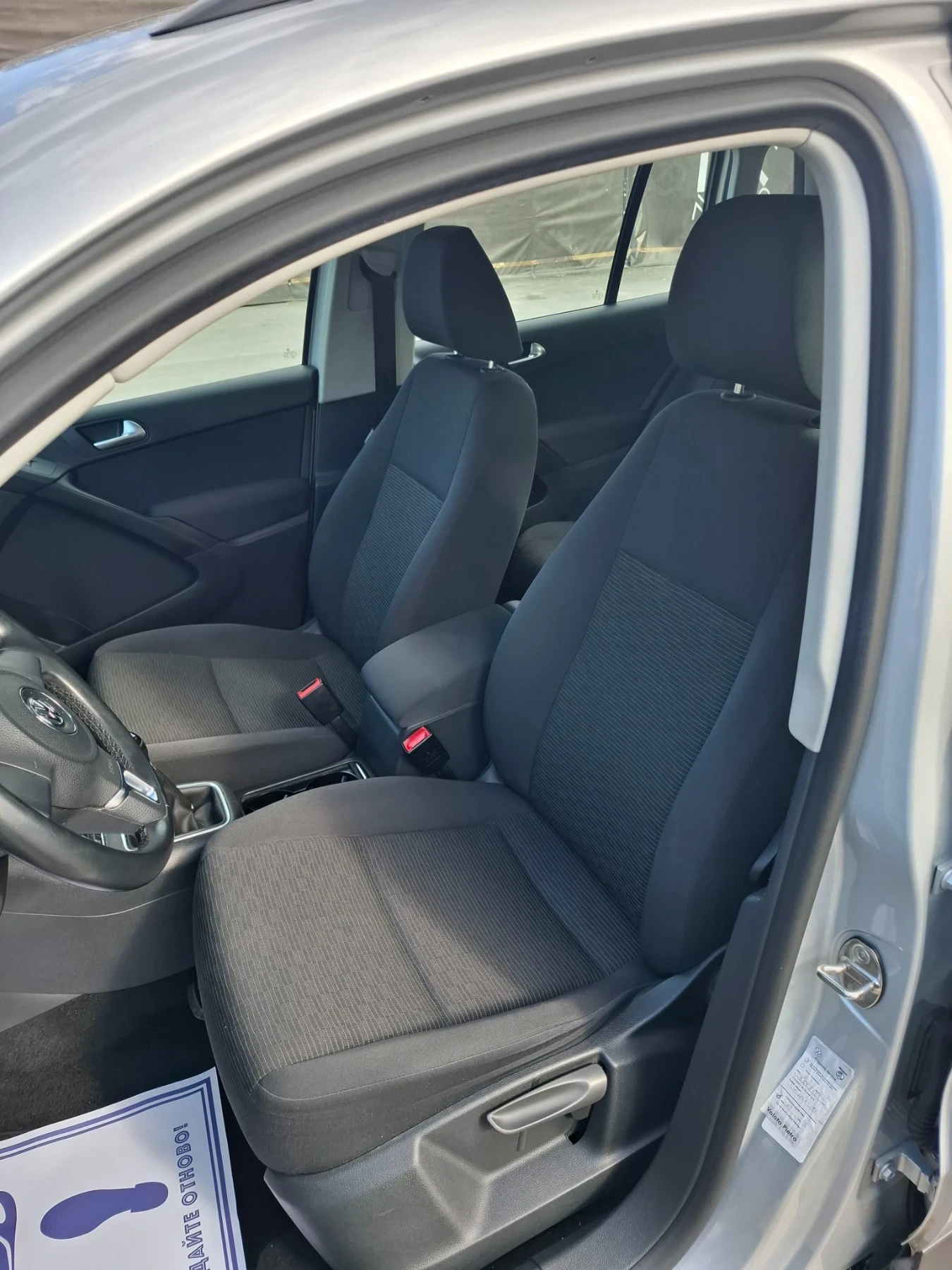 VW Tiguan 2.0TDI FACELIFT , снимка 11 - Автомобили и джипове - 55792419