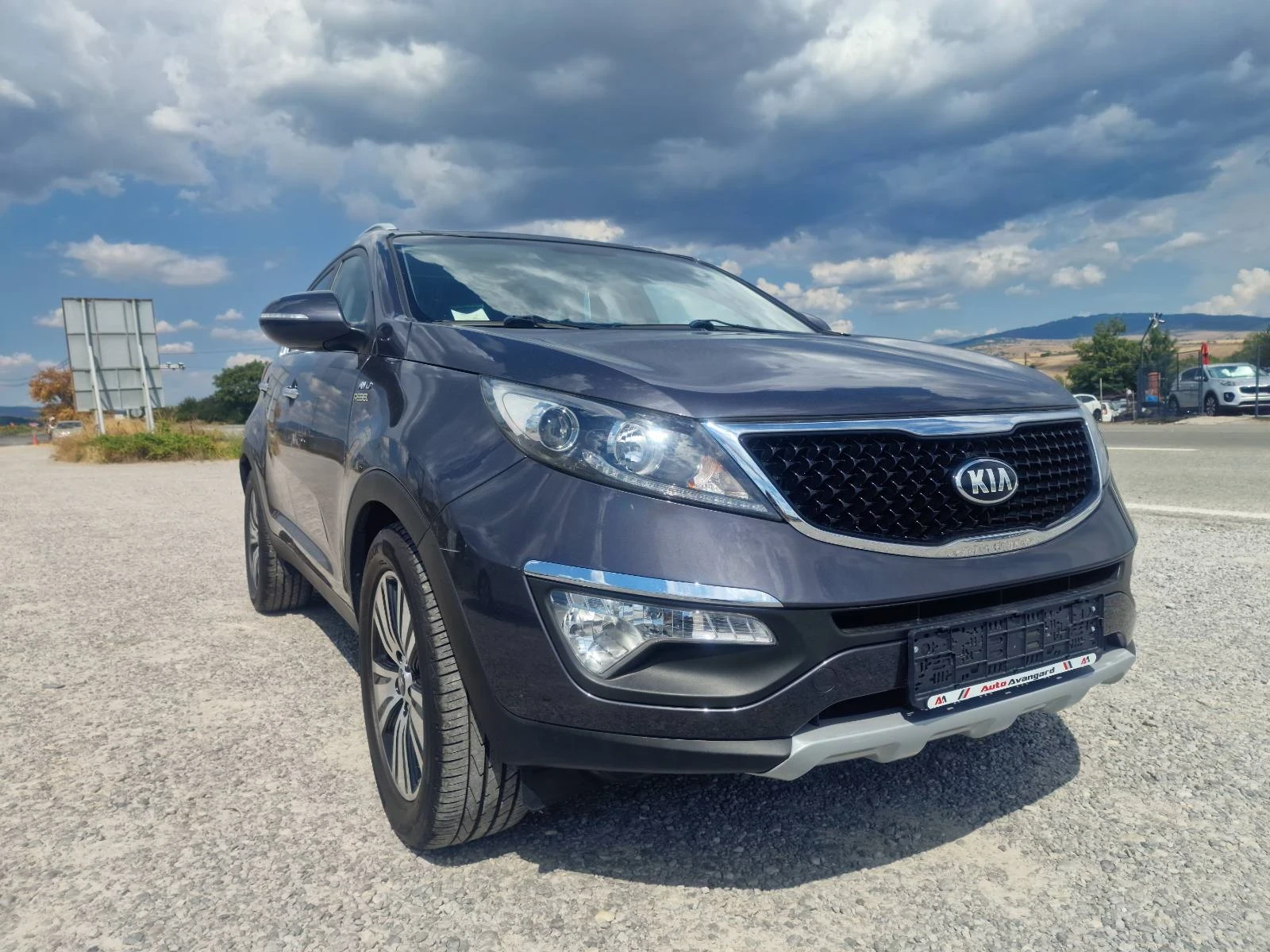 Kia Sportage 2.0CRDI -REBEL 4x4 НОВА 80хил.км