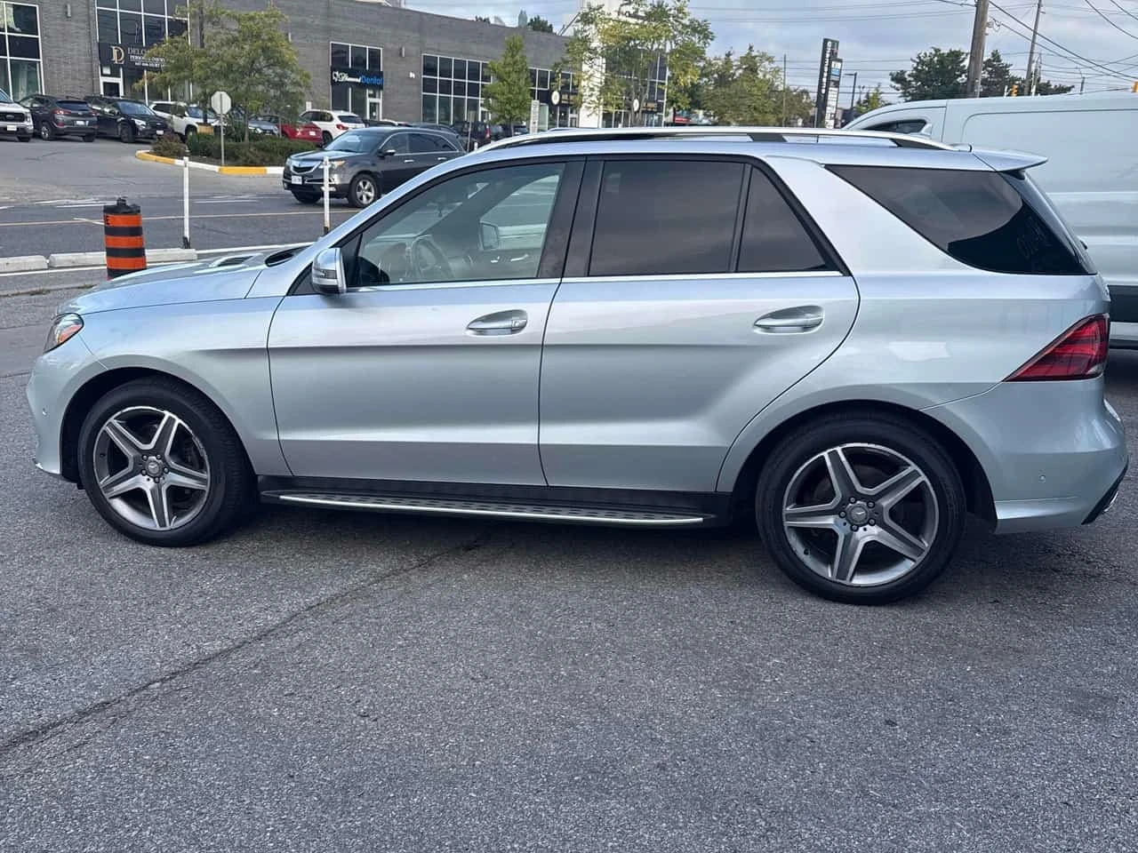Mercedes-Benz GLE * 350d * CARFAX * ЦЕНА ДО БГ, снимка 2 - Автомобили и джипове - 56201744