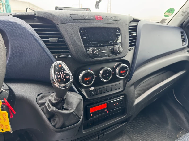 Iveco Daily 70C18* Euro6* Хладилен+ Ток* Климатик* Падащ борд, снимка 7 - Бусове и автобуси - 52882221