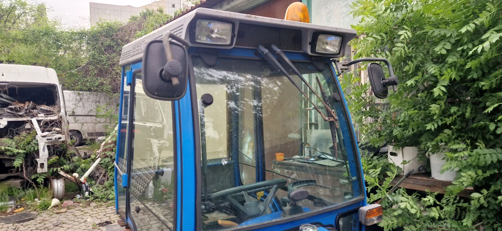 Трактор ISEKI 23кона, снимка 3 - Селскостопанска техника - 54600326
