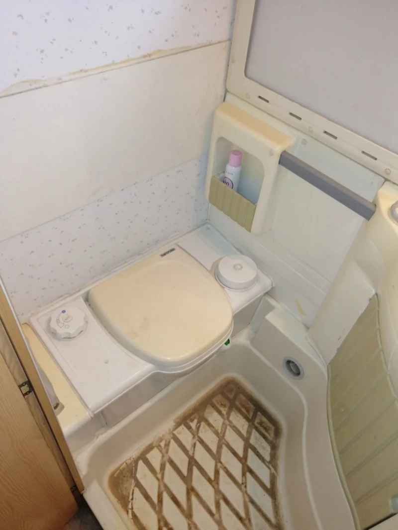 Кемпер Fiat Дукато, снимка 8 - Каравани и кемпери - 52368399