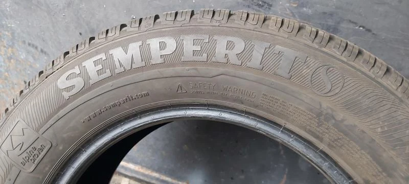 Гуми Зимни 225/60R16, снимка 6 - Гуми и джанти - 34684159