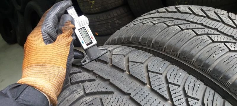 Гуми Зимни 225/60R16, снимка 5 - Гуми и джанти - 34684159