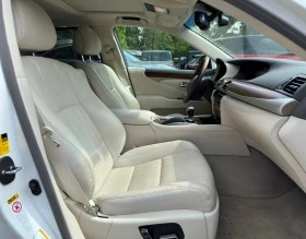 Lexus LS 600h L AWD, снимка 12