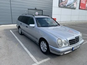  Mercedes-Benz E 240