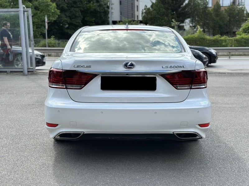 Lexus LS 600h L AWD, снимка 8 - Автомобили и джипове - 41120752