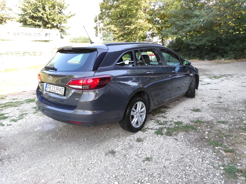 Opel Astra 1, 6 CDTI 95кс, снимка 6 - Автомобили и джипове - 47396571