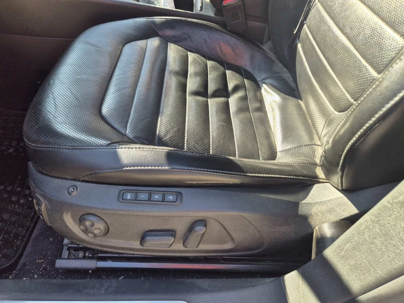 VW Passat 2.0TDI/FULL/КОЖА/PANO/Distr./Keyless, снимка 7 - Автомобили и джипове - 52922513