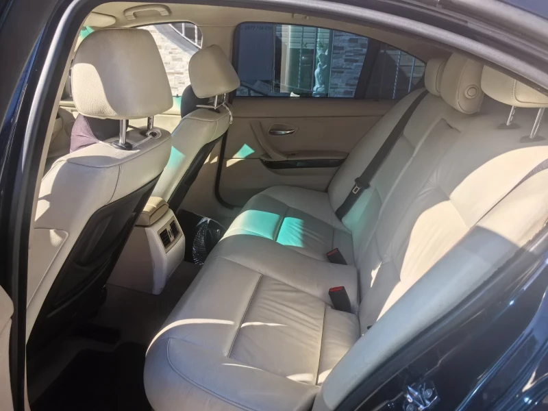 BMW 330, снимка 6 - Автомобили и джипове - 52519122