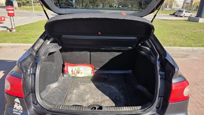 Renault Laguna 2.0 dCi 150кс., снимка 12 - Автомобили и джипове - 52341463