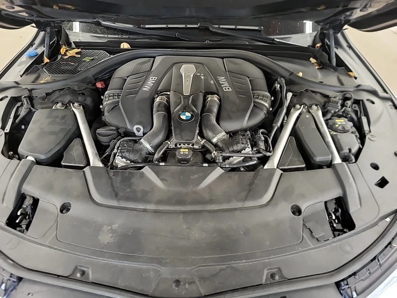 BMW 750 XDRIVE * * CARFAX * * АВТО КРЕДИТ * * , снимка 11 - Автомобили и джипове - 52449550