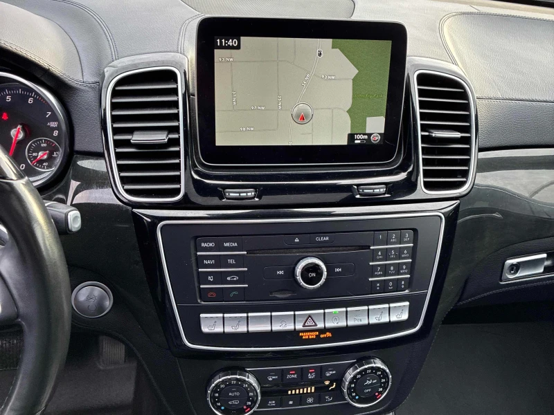 Mercedes-Benz GLS 450 CARFAX * * АВТО КРЕДИТ * * , снимка 9 - Автомобили и джипове - 52472710