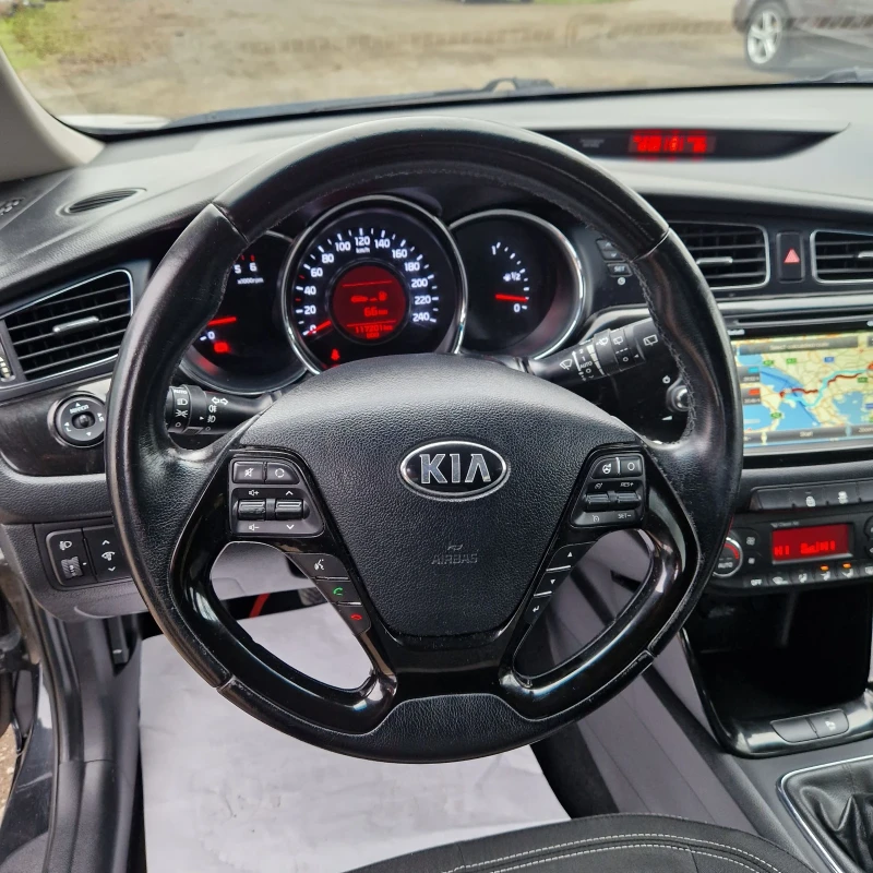 Kia Ceed 1.6crdi FULL, снимка 7 - Автомобили и джипове - 52857282