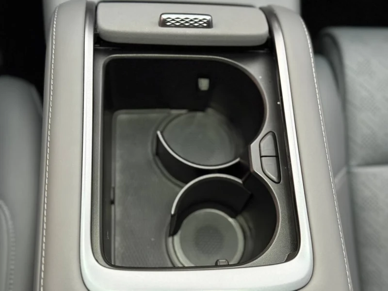 Zeekr 7X 4WD , снимка 17 - Автомобили и джипове - 53572286