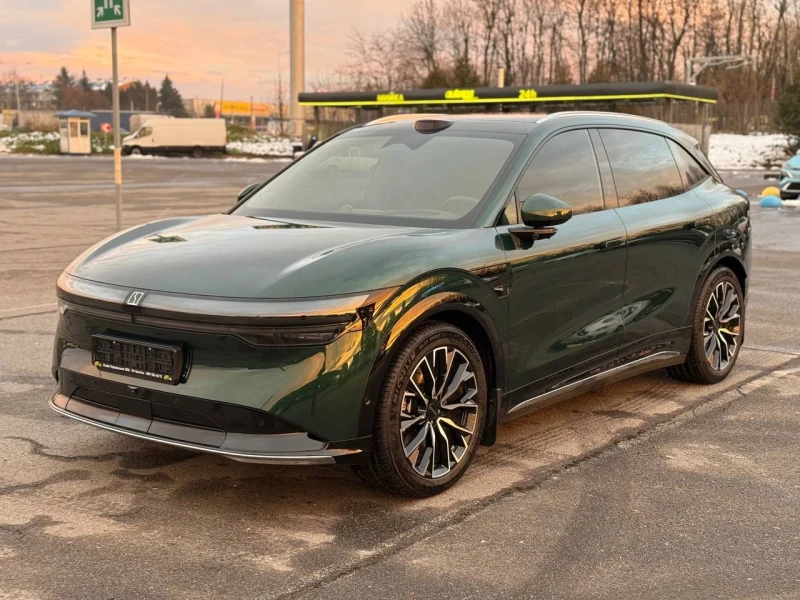 Zeekr 7X 4WD , снимка 2 - Автомобили и джипове - 53572286