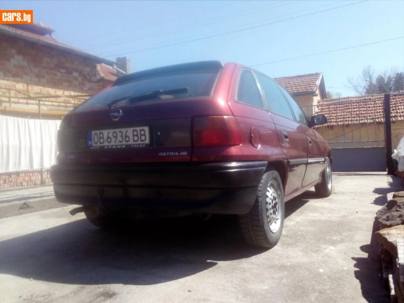 Opel Astra 1.6/75 моно, снимка 12 - Автомобили и джипове - 48164280