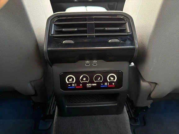 BMW i5 M60 xDrive = M-Sport Pro = Гаранция, снимка 11 - Автомобили и джипове - 52655465