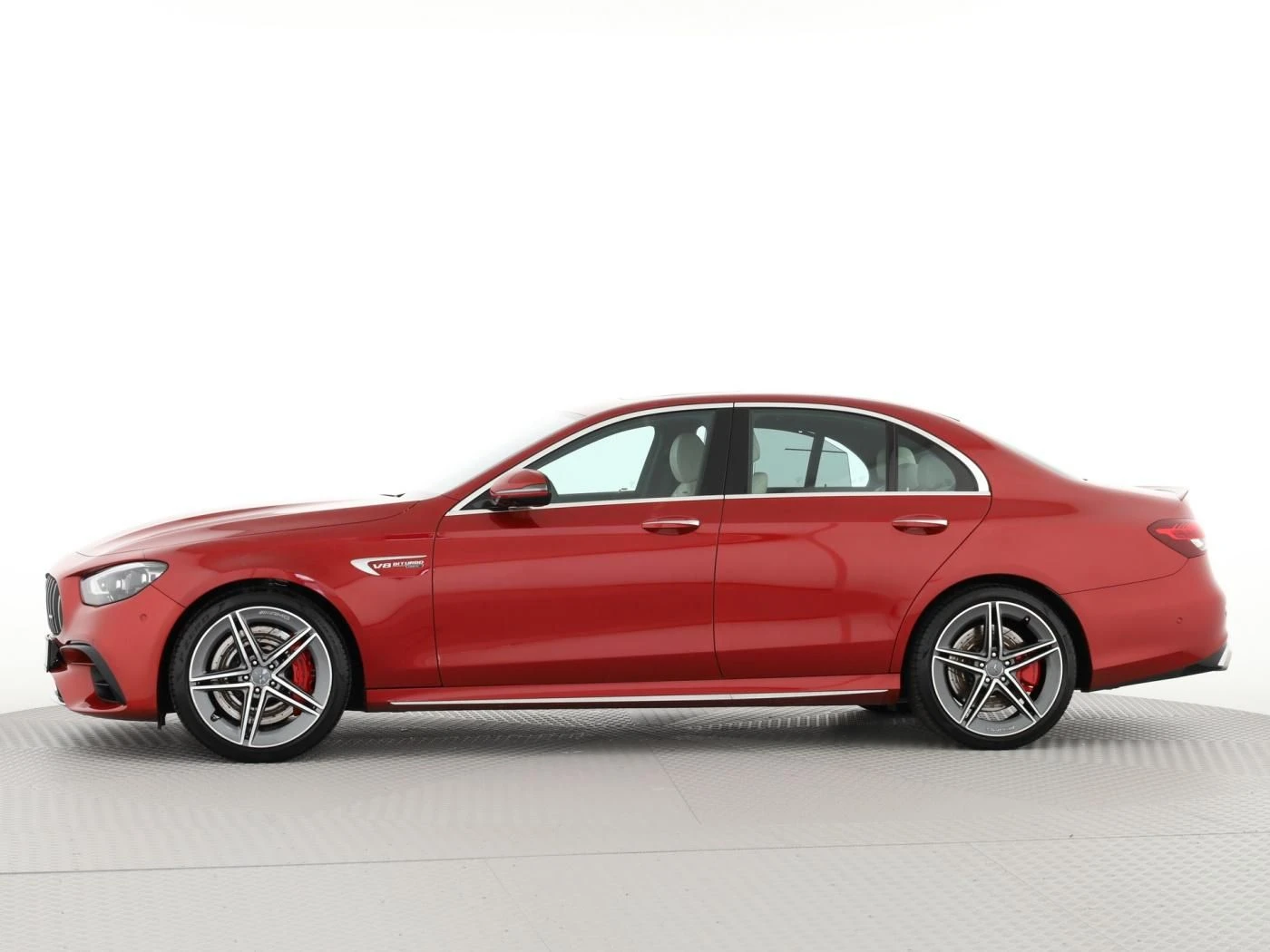 Mercedes-Benz E 63 AMG S 4M+ Massage* Sitzklima* S - изображение 3