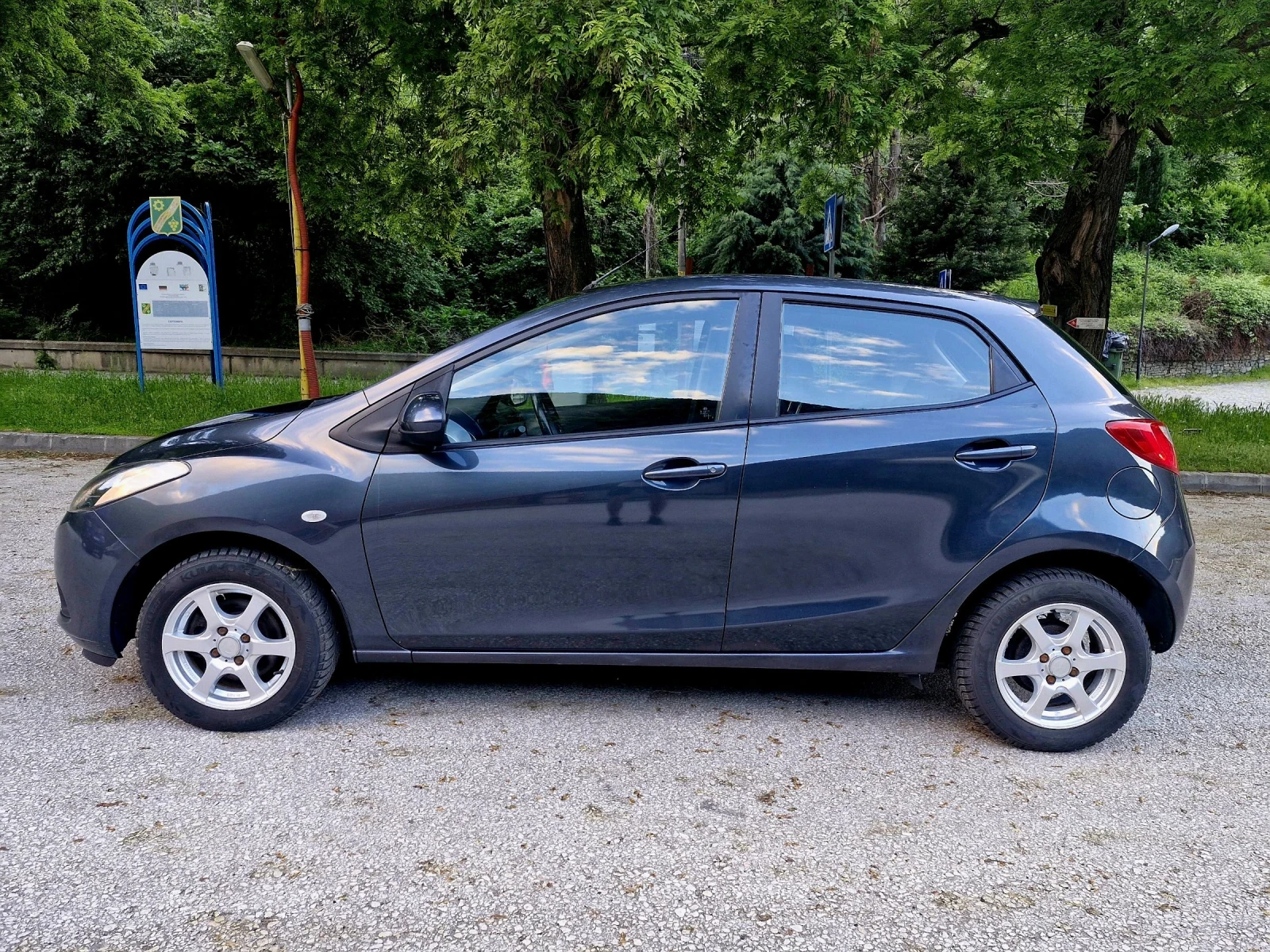 Mazda 2 1.3i 4 цилиндъра * КЛИМАТИК*  - изображение 7