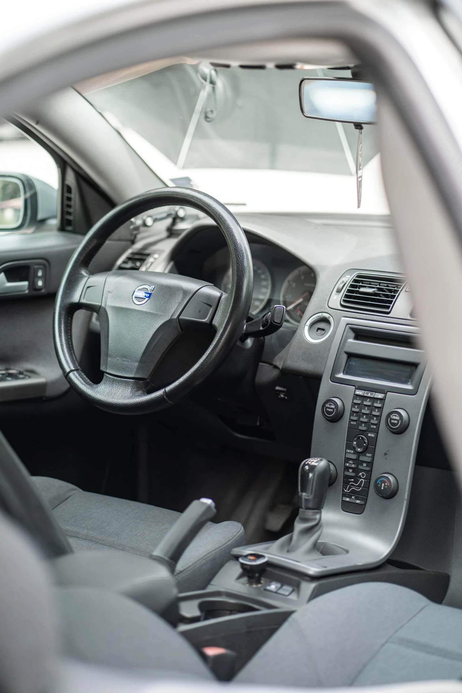 Volvo S40  - изображение 9