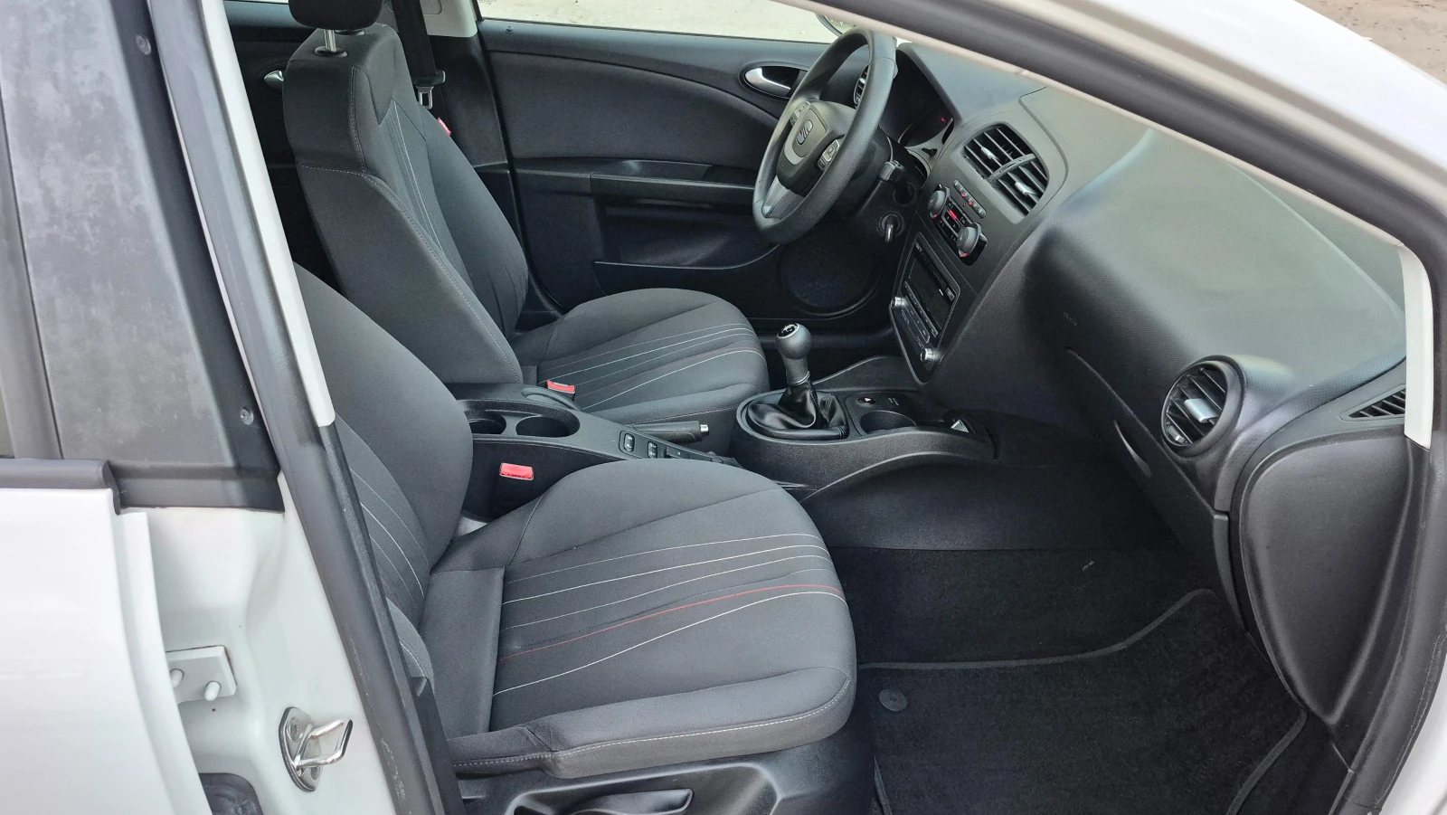 Seat Leon 1.4I 86кс - Германия ОТЛИЧЕН - изображение 10