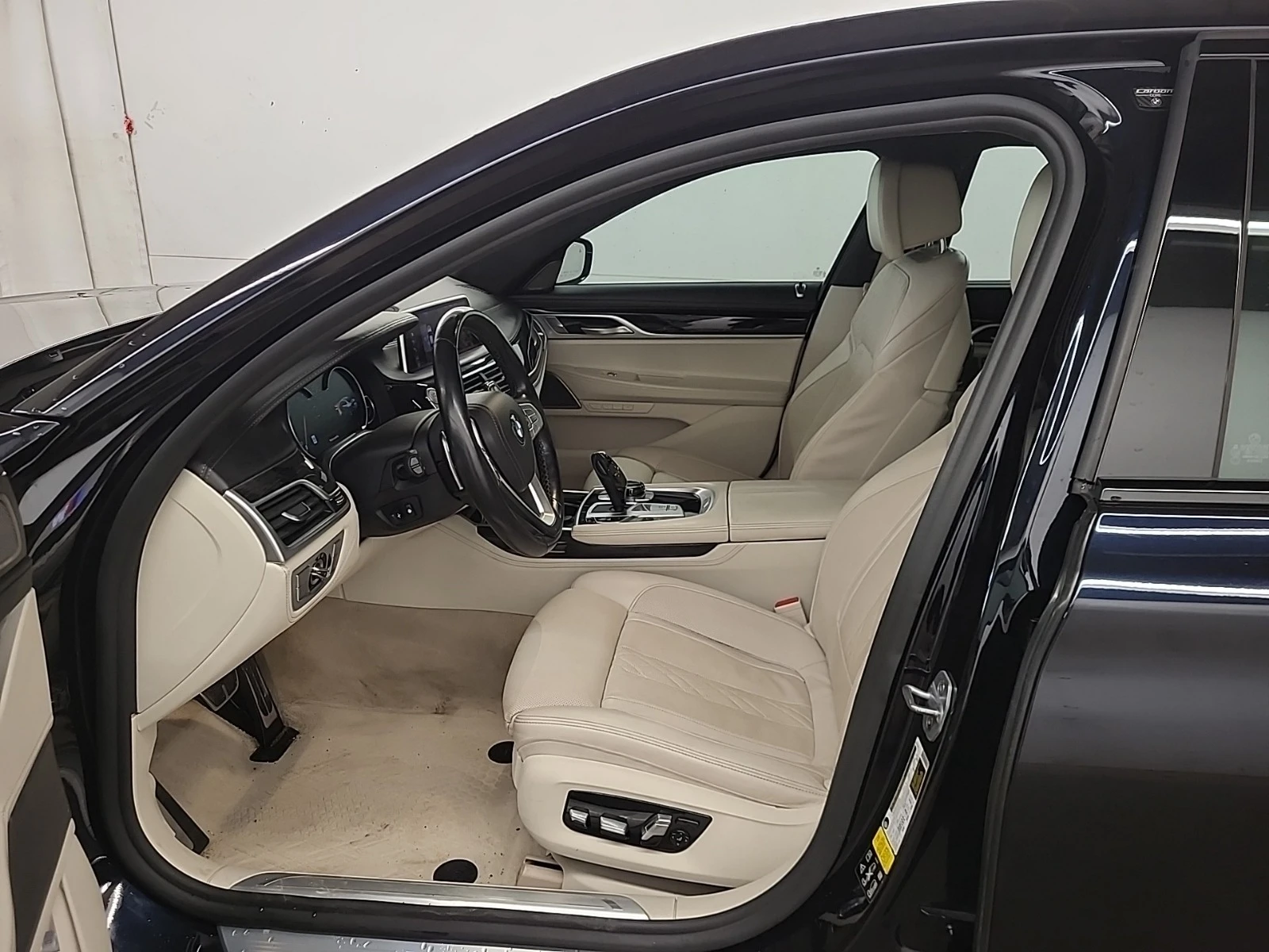 BMW 750 XDRIVE * * CARFAX * *   * *  | Mobile.bg   5