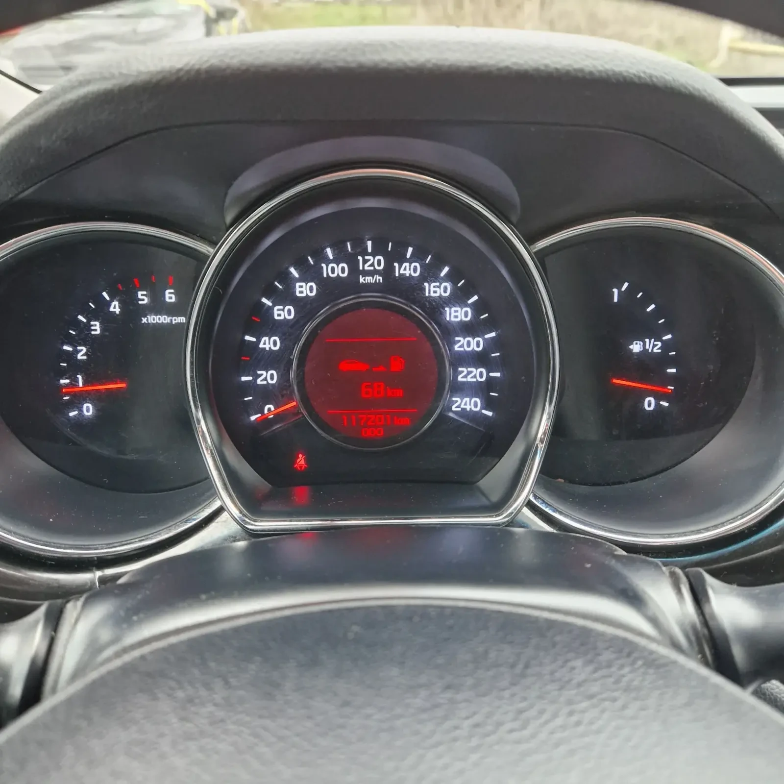 Kia Ceed 1.6crdi FULL - изображение 10