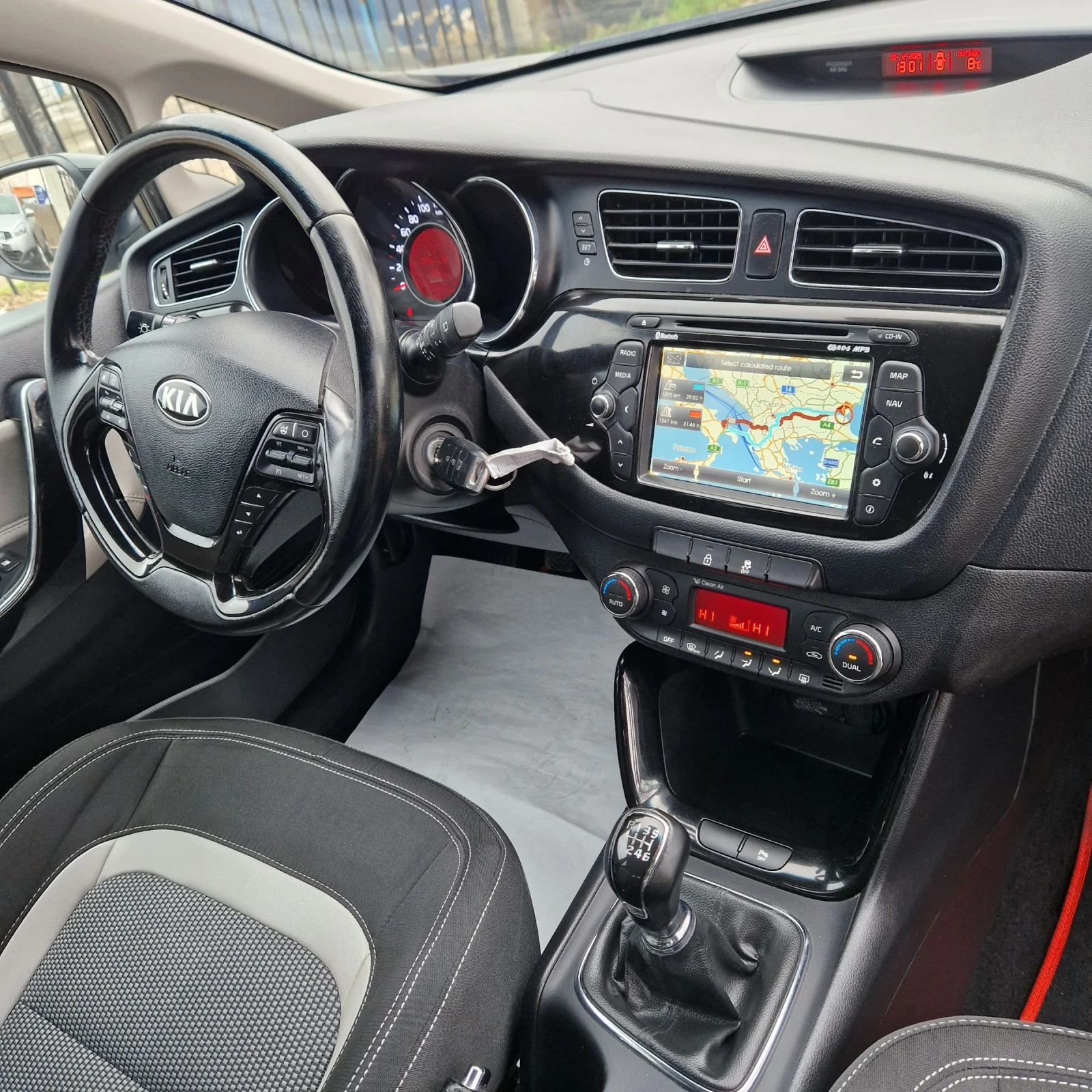 Kia Ceed 1.6crdi FULL | Mobile.bg � ����������� 13