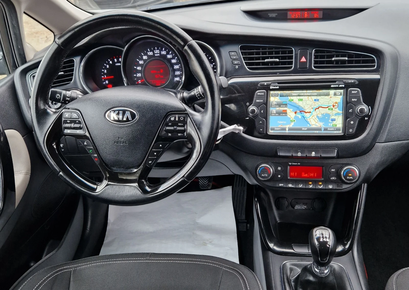 Kia Ceed 1.6crdi FULL | Mobile.bg � ����������� 11