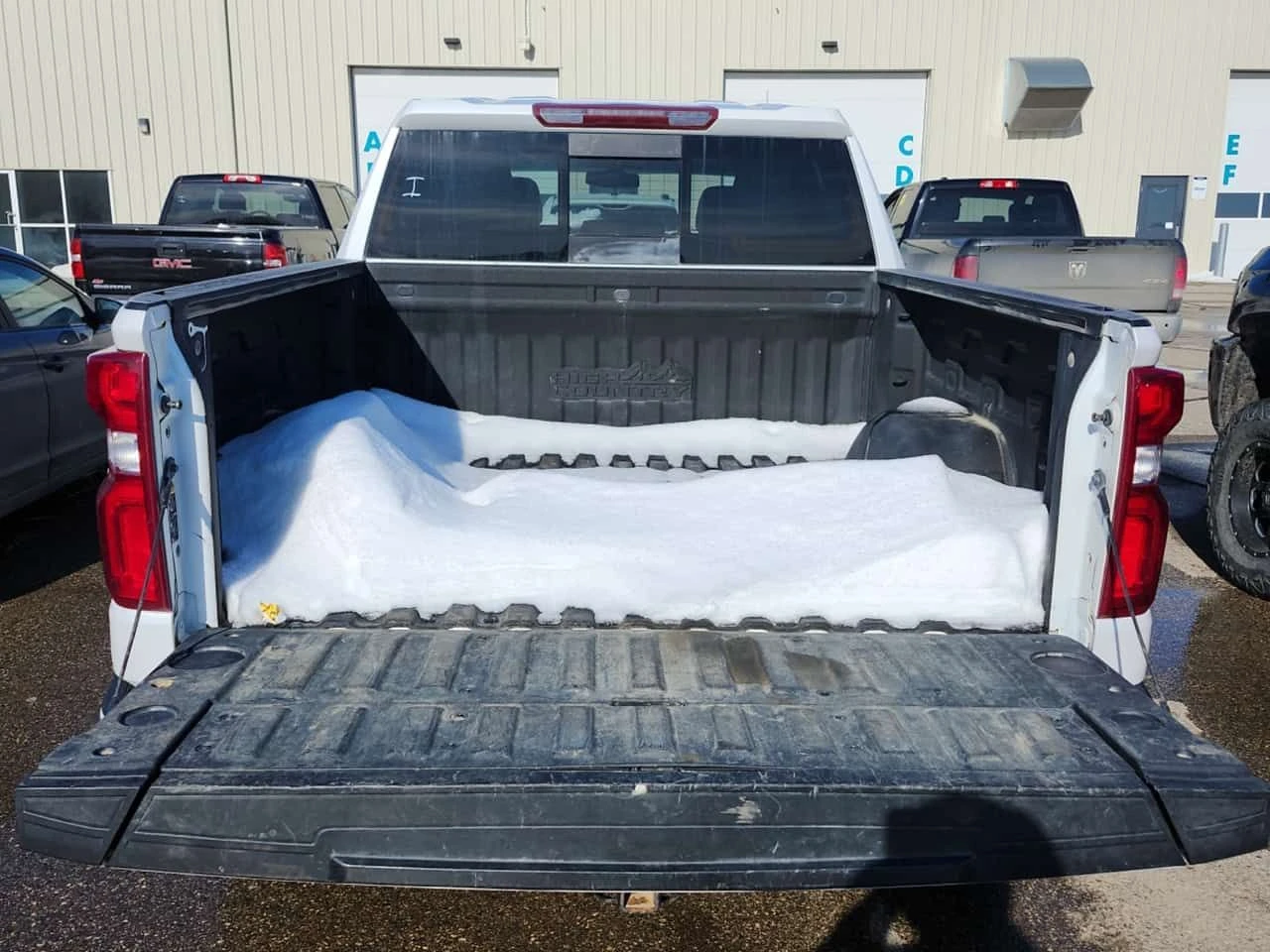 Chevrolet Silverado  HIGH COUNTRY| PANORAMA| ОБДУХВАНЕ| CARFAX , снимка 14 - Автомобили и джипове - 53826245