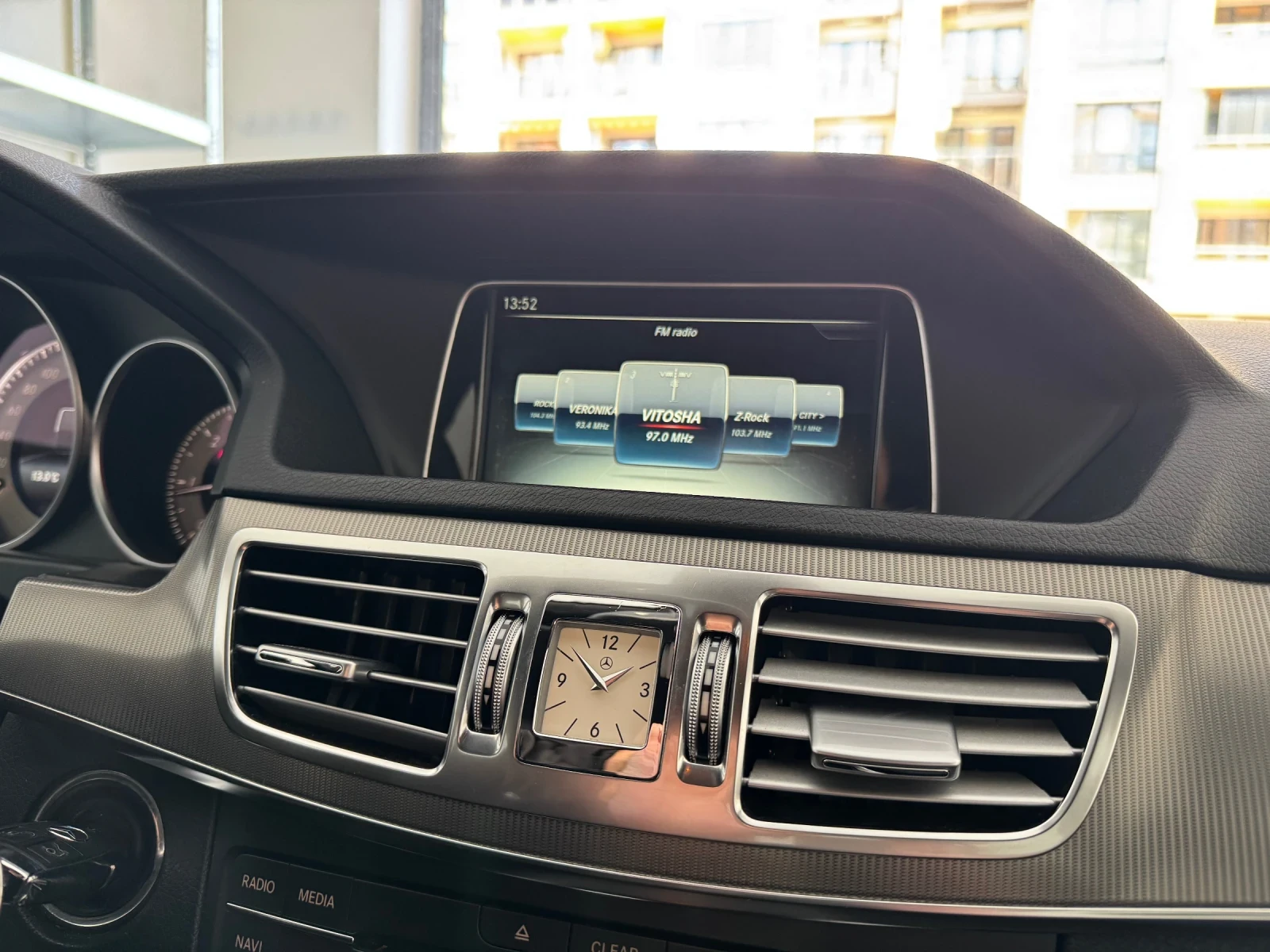 Mercedes-Benz E 220 CDI Avantgarde/BLUETEC/9G-Tronic, снимка 9 - Автомобили и джипове - 53846643