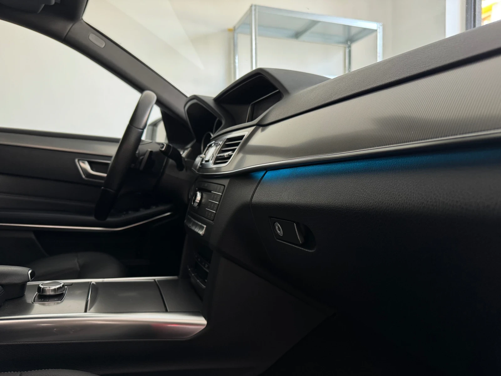 Mercedes-Benz E 220 CDI Avantgarde/BLUETEC/9G-Tronic, снимка 13 - Автомобили и джипове - 53846643