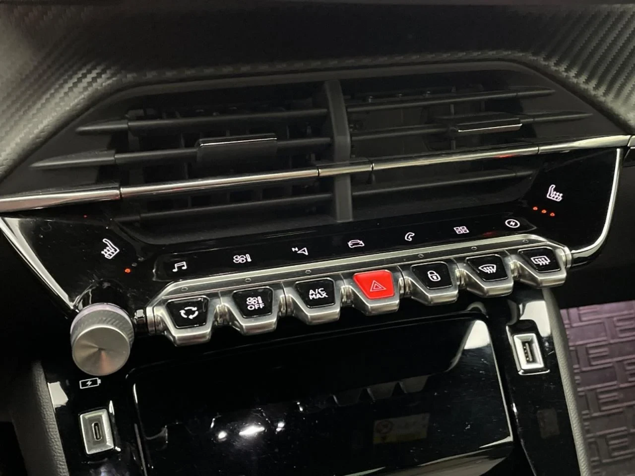 Peugeot 2008 GT, снимка 5 - Автомобили и джипове - 53965137