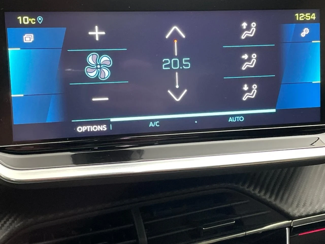 Peugeot 2008 GT, снимка 13 - Автомобили и джипове - 53965137