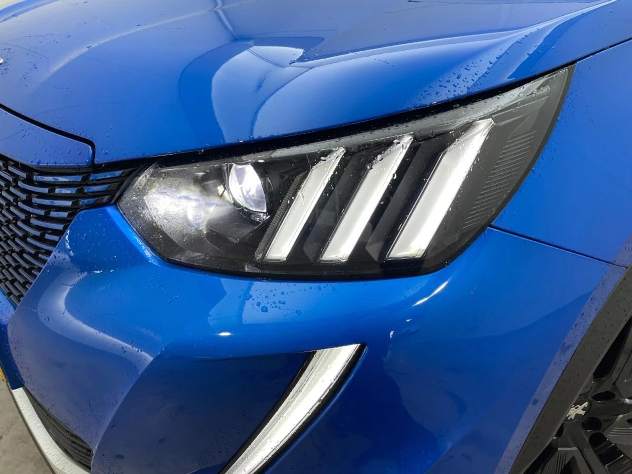 Peugeot 2008 GT, снимка 6 - Автомобили и джипове - 53965137