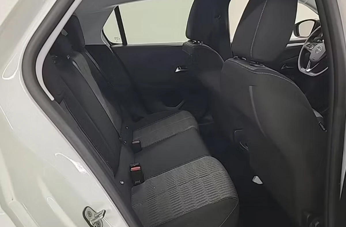 Opel Corsa  EV Edition, снимка 10 - Автомобили и джипове - 54146000