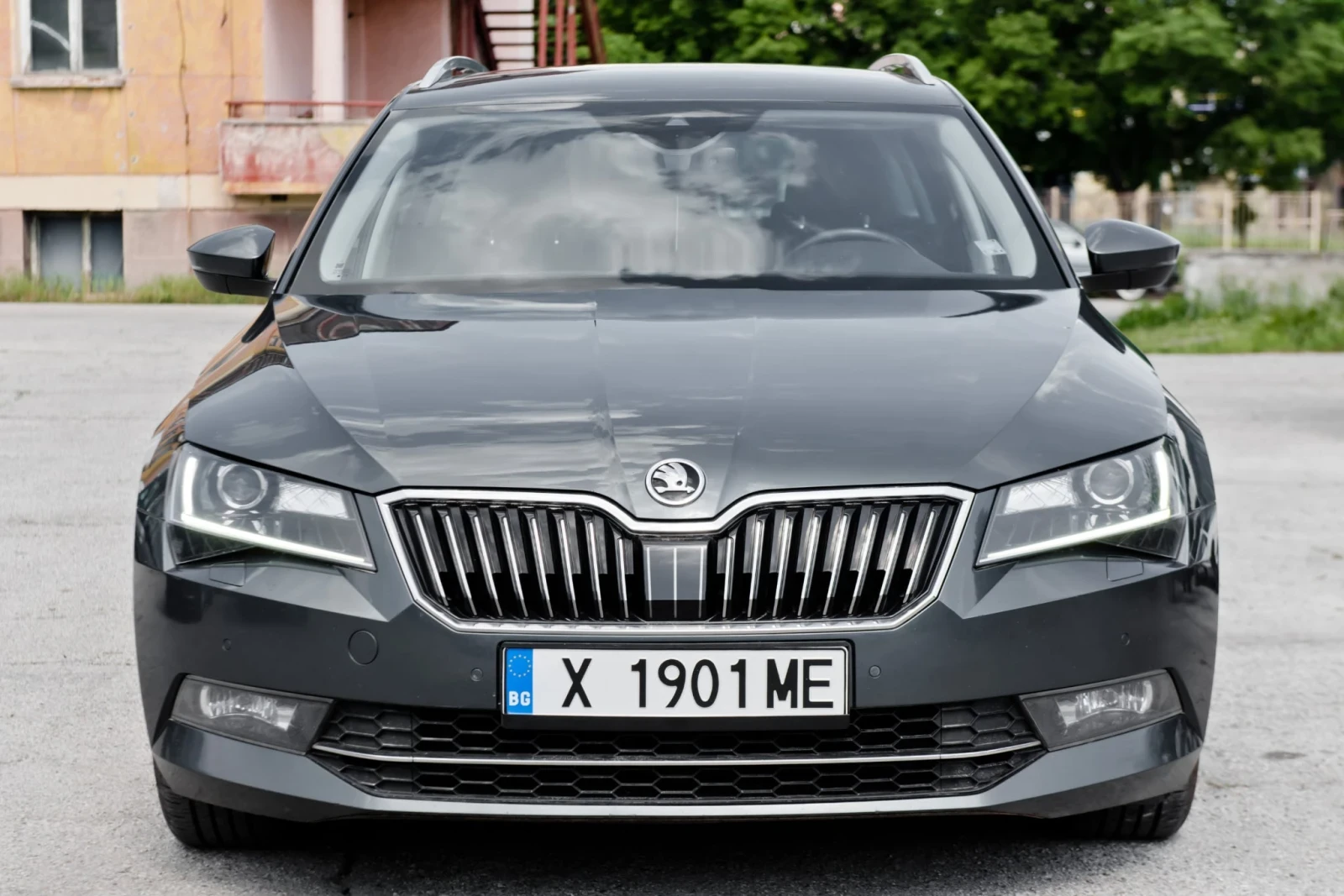 Skoda Superb 2.0TDI, снимка 2 - Автомобили и джипове - 54527822