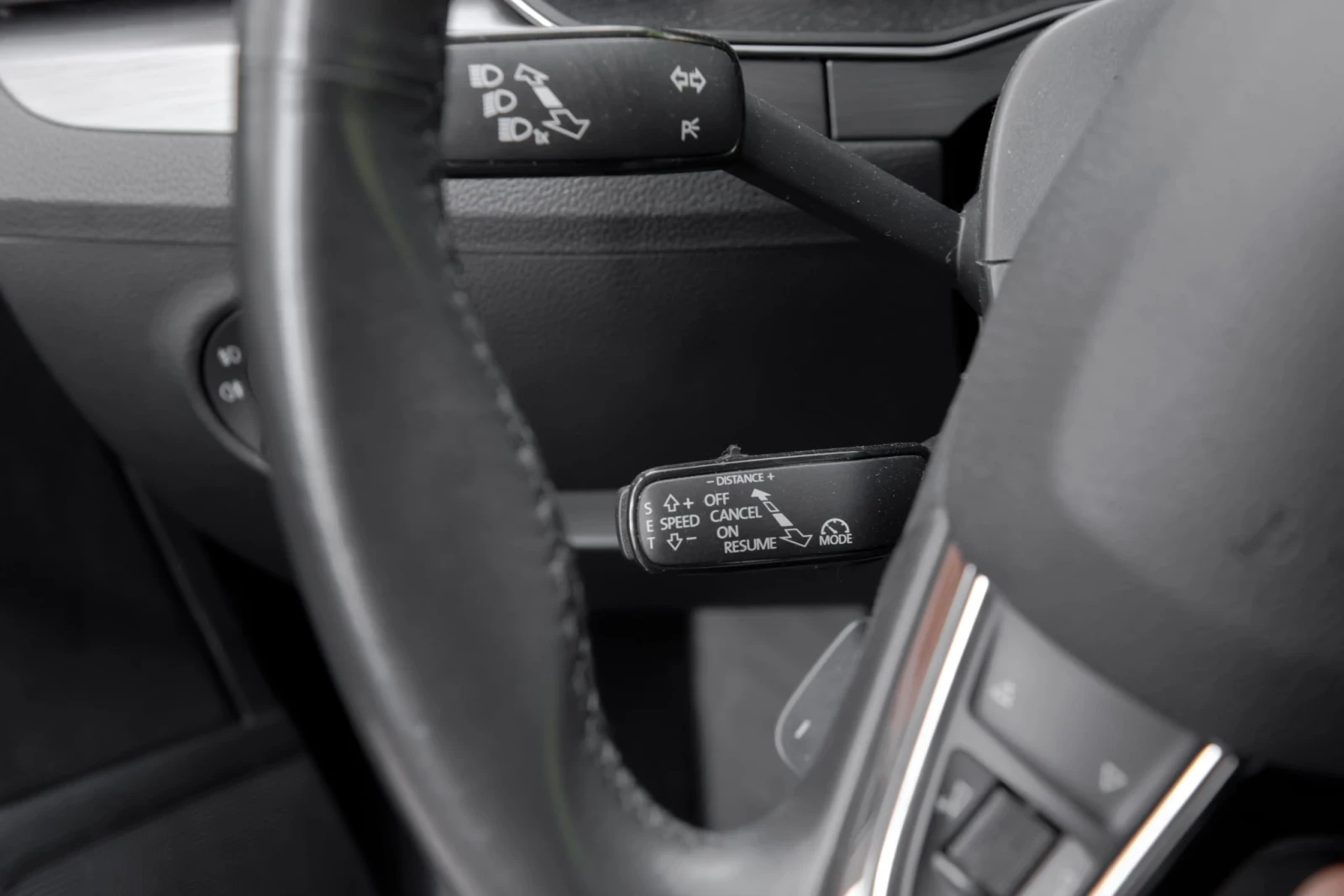 Skoda Superb 2.0TDI, снимка 13 - Автомобили и джипове - 54527822