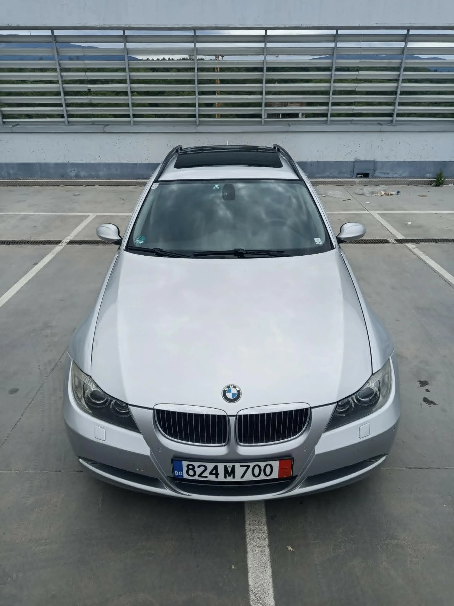 BMW 330 xd Панорама/Нави/Рекаро/Автомат, снимка 2 - Автомобили и джипове - 54544387