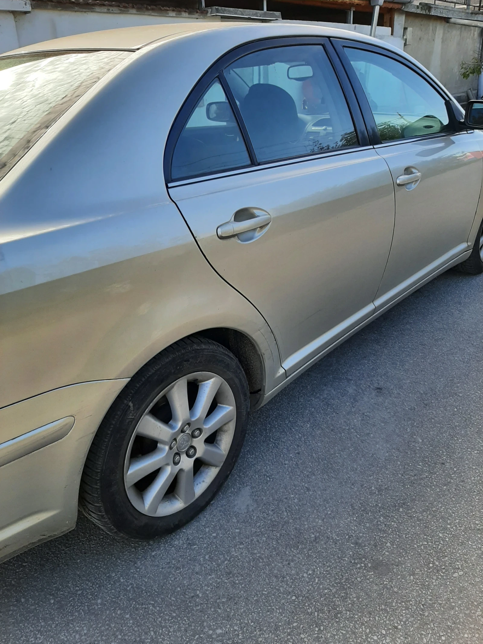 Toyota Avensis, снимка 5 - Автомобили и джипове - 55417998
