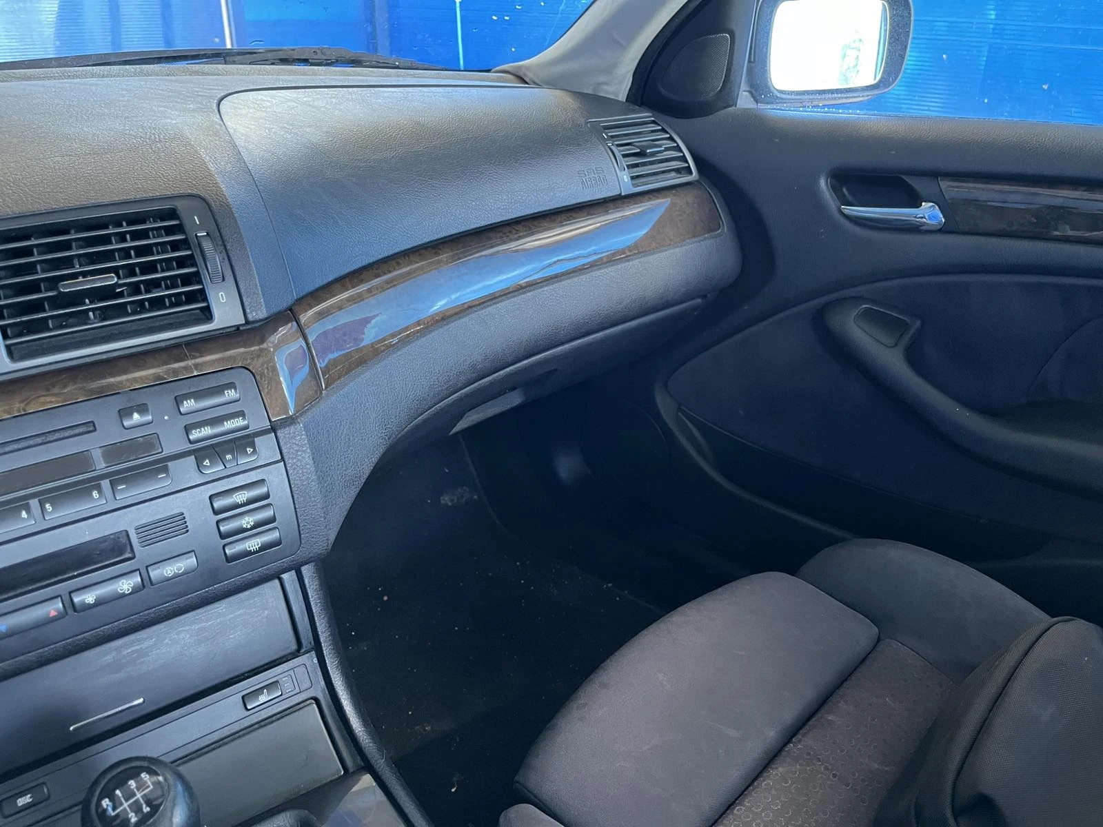 BMW 320, снимка 9 - Автомобили и джипове - 55514525