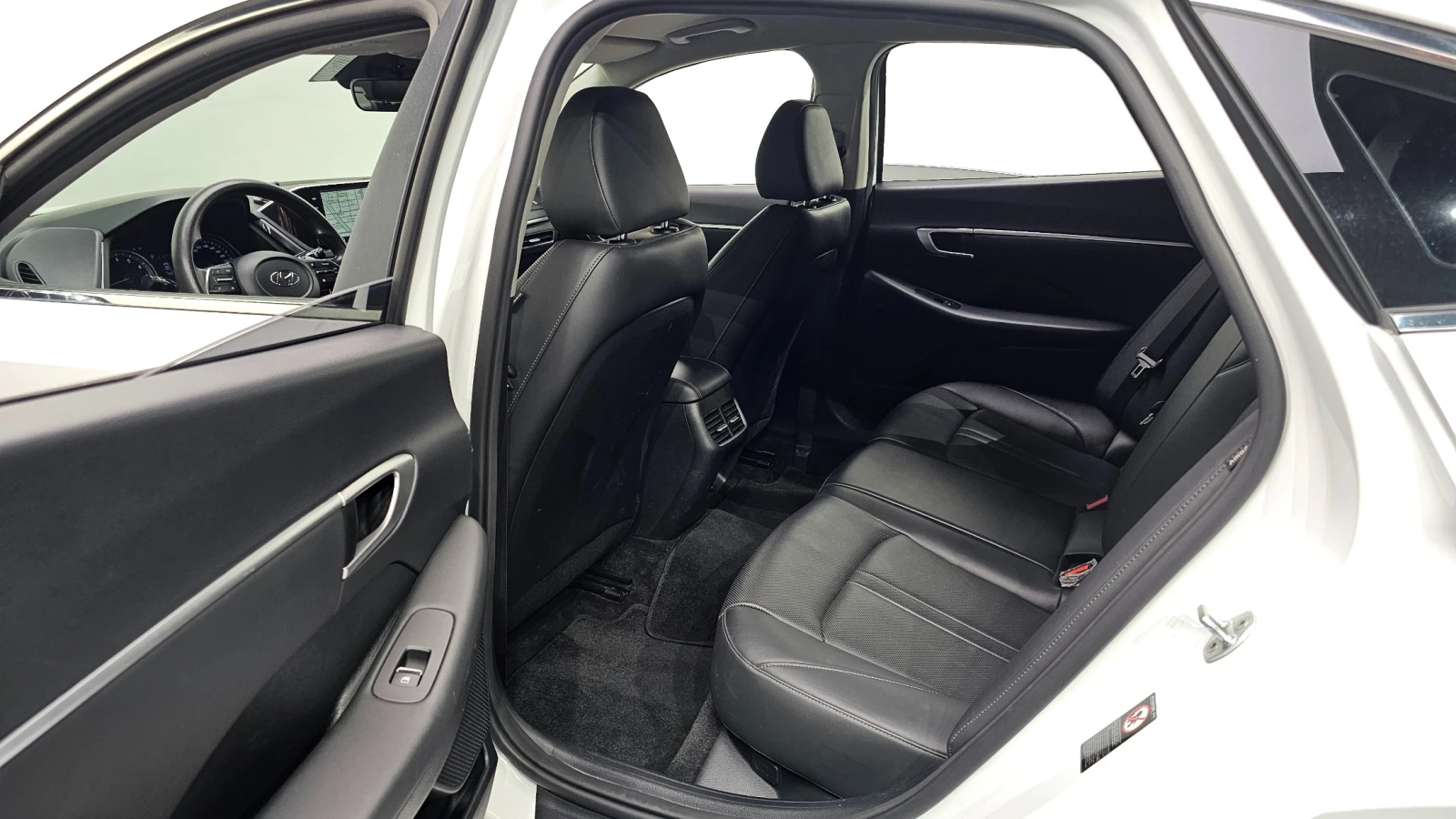 Hyundai Sonata, снимка 17 - Автомобили и джипове - 55589752