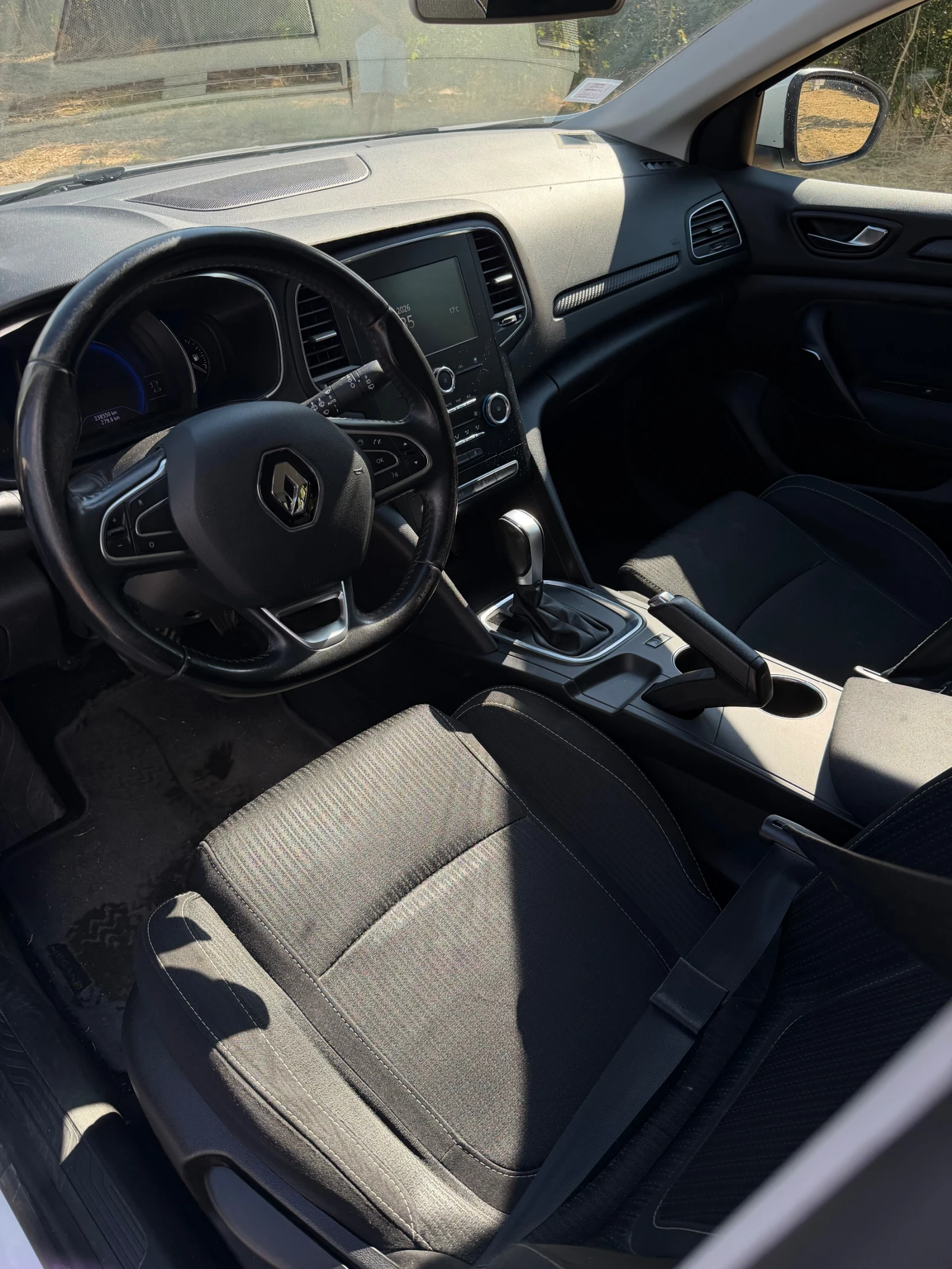 Renault Megane, снимка 4 - Автомобили и джипове - 55811323
